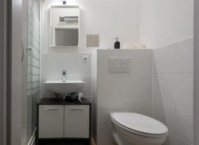 Radiant Premium Apartments-muhrengasse Wenen
