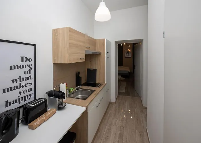 Radiant Premium Apartments-muhrengasse Wenen